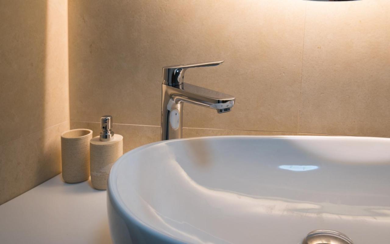 Brand New Aparment With Sea View & Swimming Pool At Ciovo - Villa Fiorentini 트로기르 외부 사진