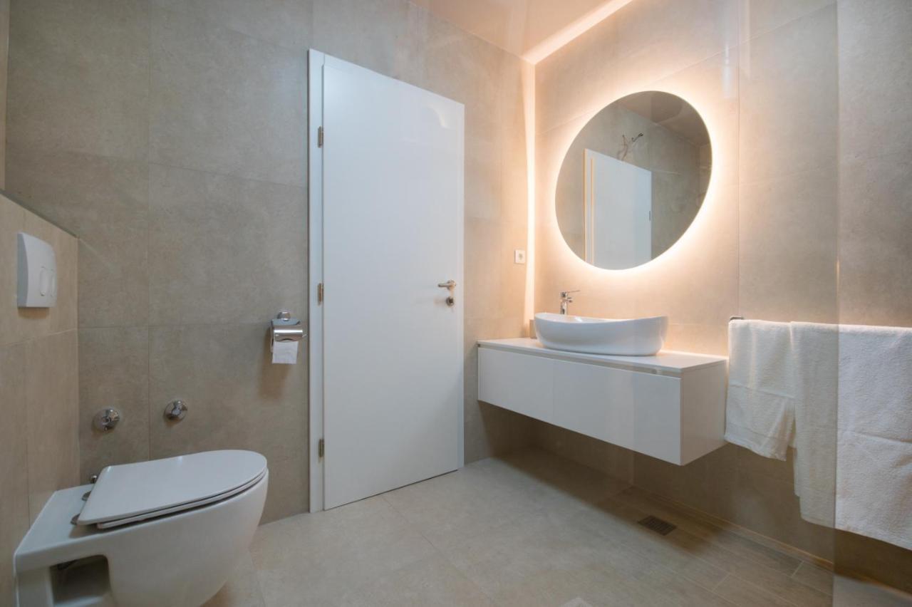 Brand New Aparment With Sea View & Swimming Pool At Ciovo - Villa Fiorentini 트로기르 외부 사진