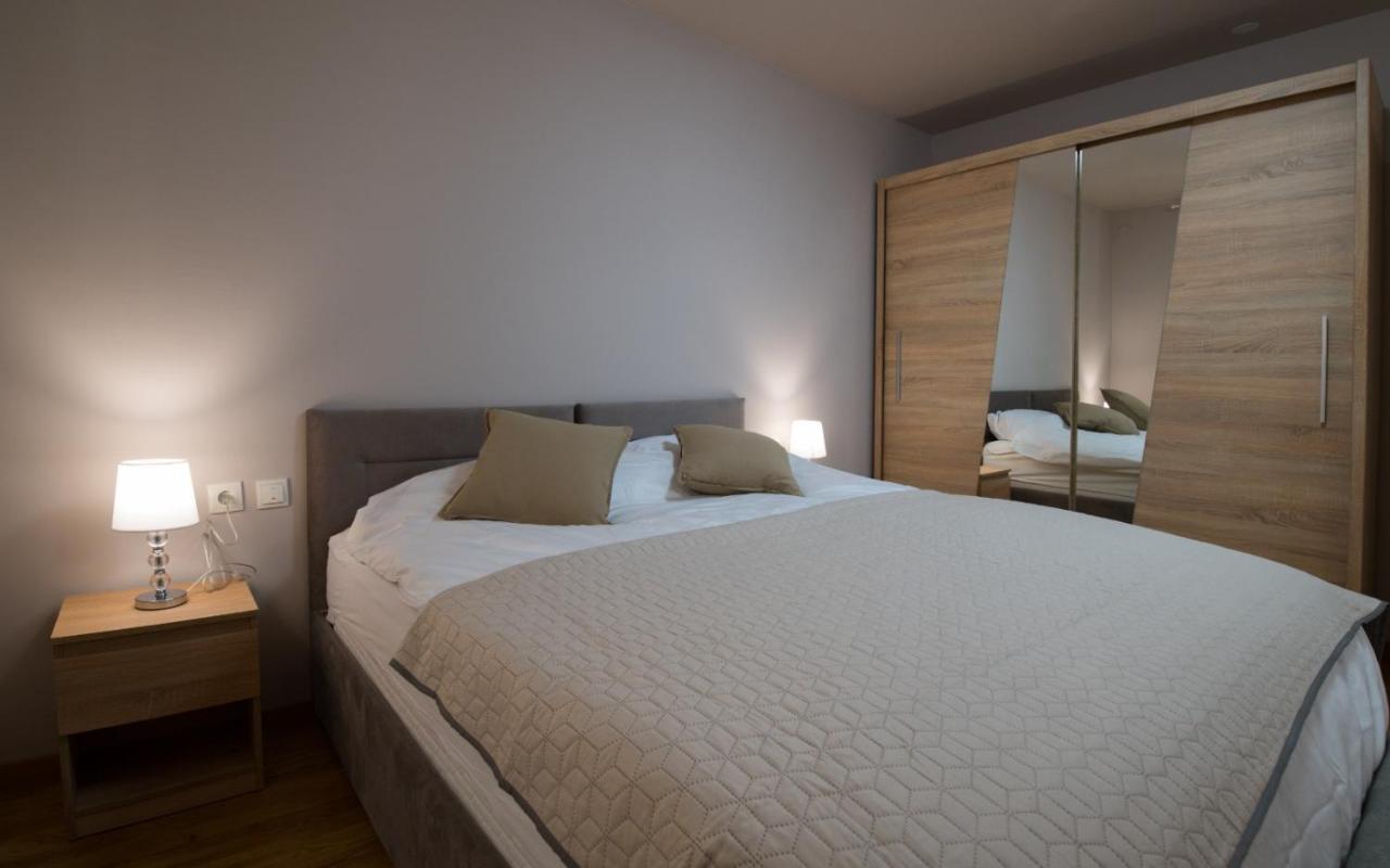 Brand New Aparment With Sea View & Swimming Pool At Ciovo - Villa Fiorentini 트로기르 외부 사진