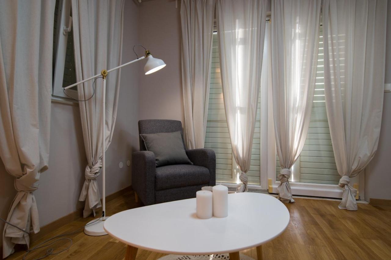 Brand New Aparment With Sea View & Swimming Pool At Ciovo - Villa Fiorentini 트로기르 외부 사진
