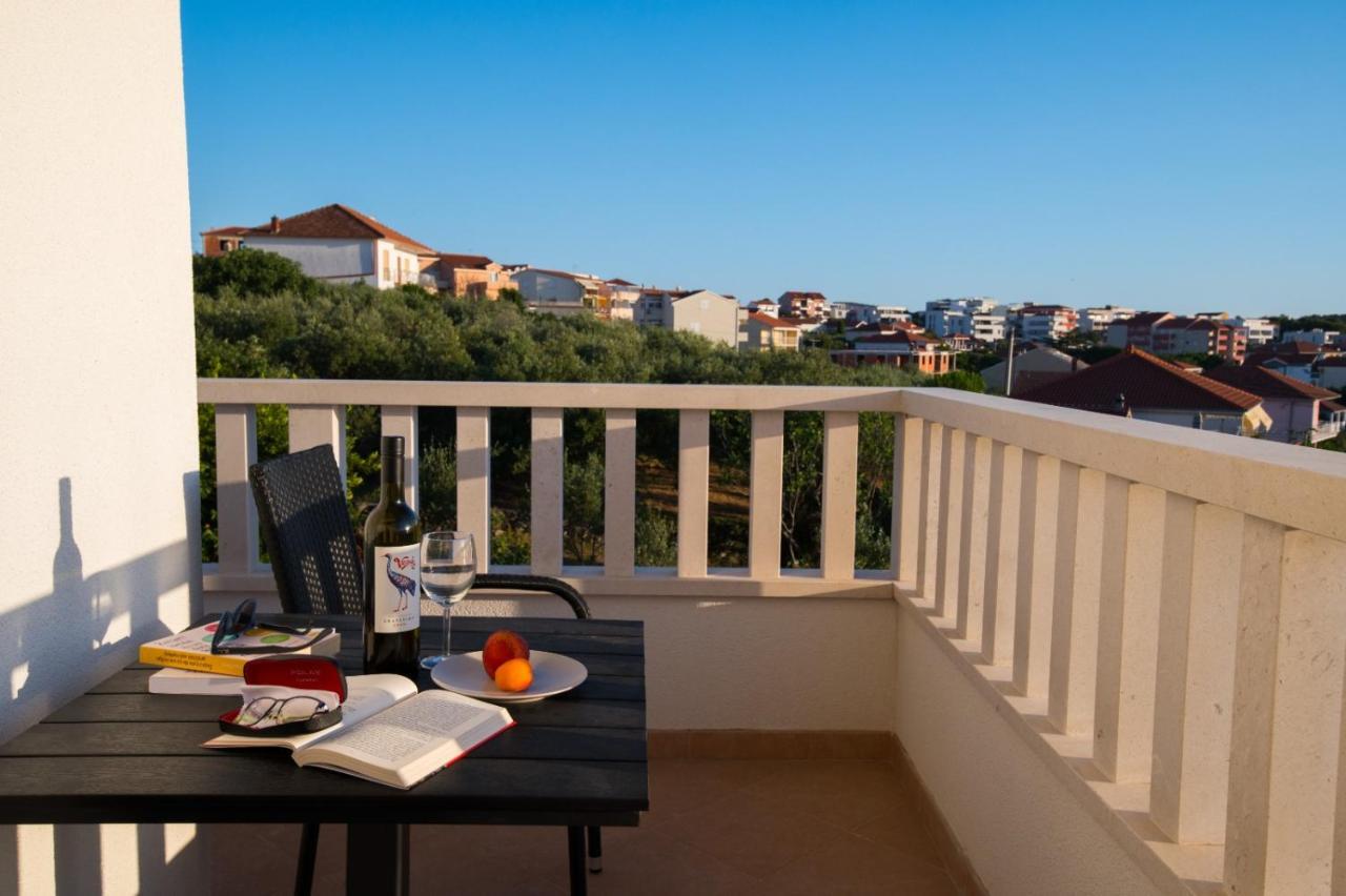 Brand New Aparment With Sea View & Swimming Pool At Ciovo - Villa Fiorentini 트로기르 외부 사진